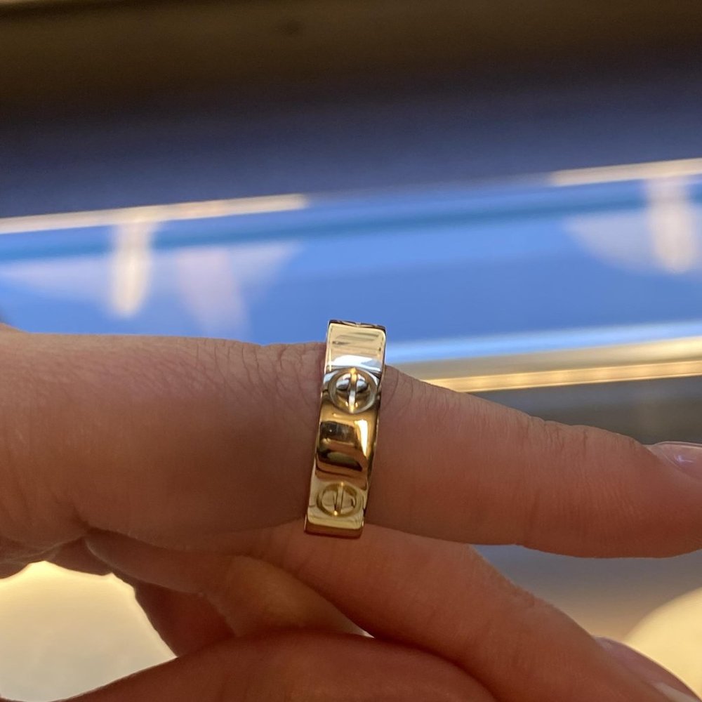 Cartier Love Ring 18K Yellow Gold Size 50 US 5.25 - Picture 5 of 6